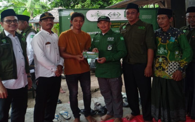 LAZISNU PCNU Kangean Salurkan Bantuan untuk Korban Angin Puting Beliung di Kecamatan Palas